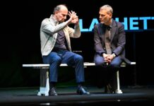 Teatro San Domenico: due ore di risate con Ale & Franz Sala gremita per “Comincium la commedia”